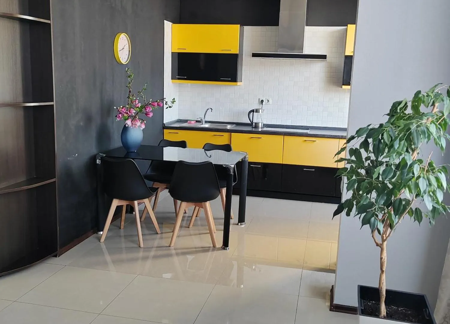 Modern-style apartment in Kiev